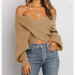 🎉🎉Host pick🎉🎉Wrap V neck Crop sweater caramel color.Cross front Off shoulder